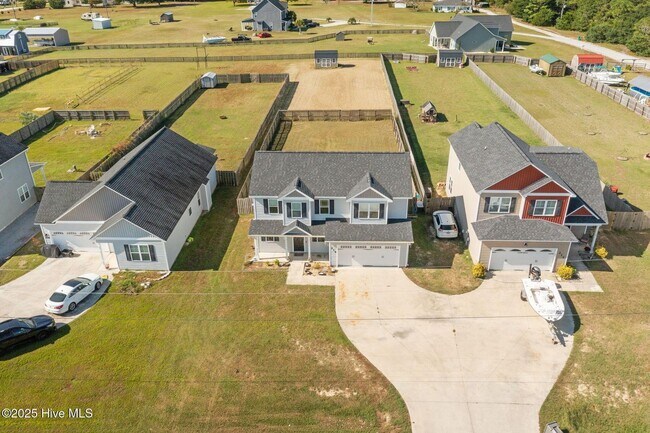 Foto del edificio - 216 Shell Rock Landing Rd