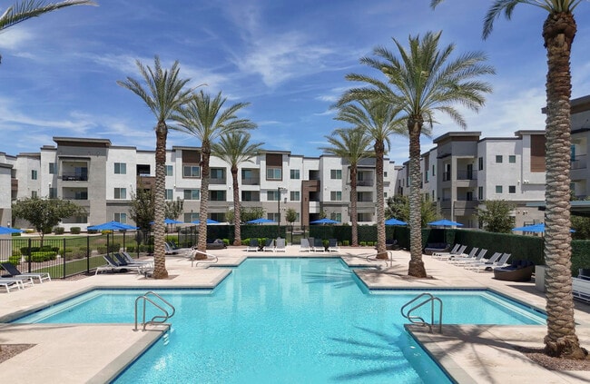 Building Photo - Lumina Mountain Vista