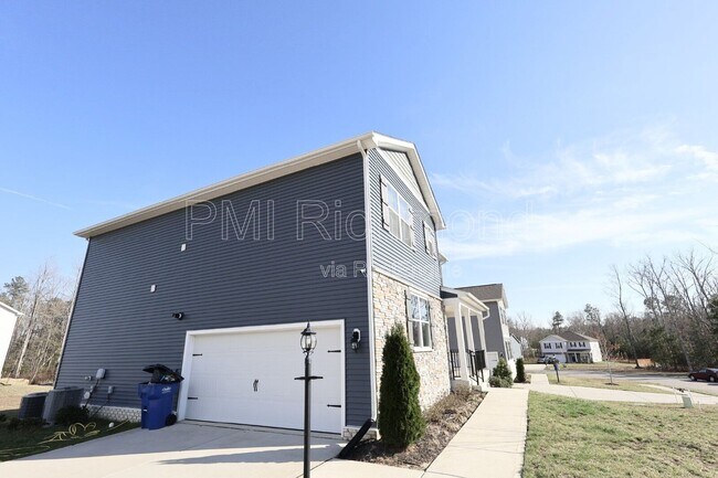 Foto del edificio - 7001 Batten Ct