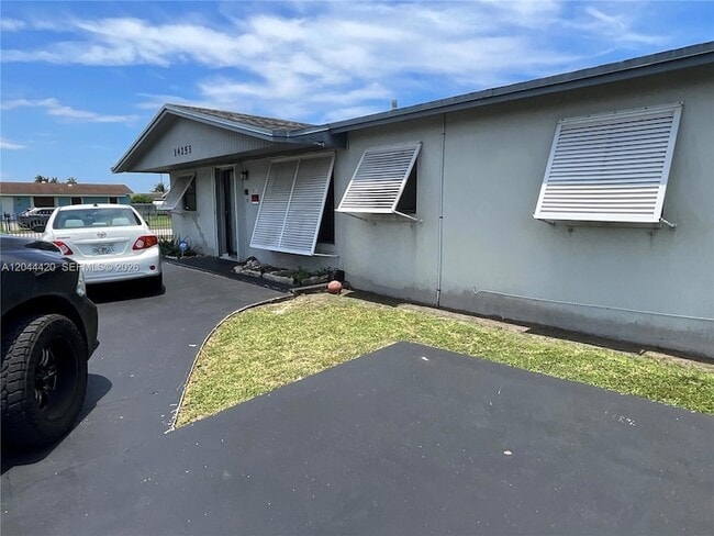 Building Photo - 14253 SW 107th Pl