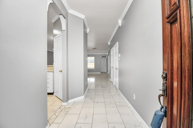 Foto del edificio - 7102 Verde Meadow Ct