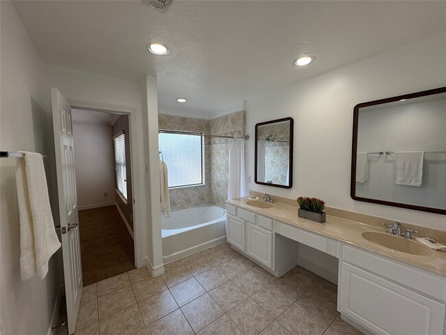 Foto del edificio - 3710 Sherwood Ln