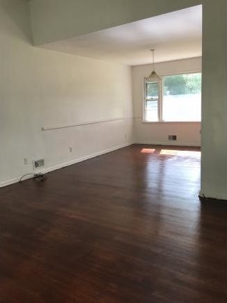 Building Photo - 204 Imperial Ct