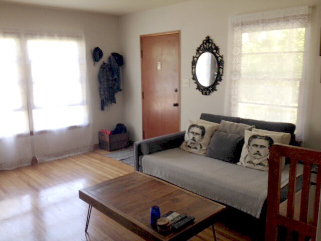 Foto del edificio - 1375 N Grand Oaks Ave