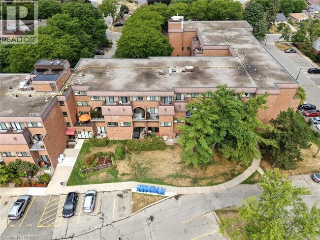 Building Photo - 36 Hayhurst Rd