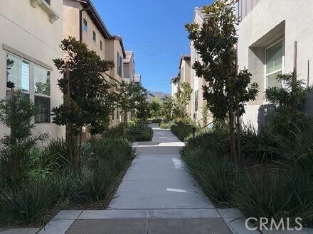 Foto del edificio - 15992 Jamie Ln