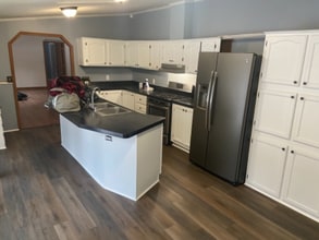 Building Photo - 669 Murner Rd