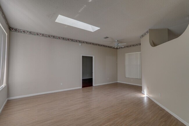 Building Photo - 12132 Dyson Court