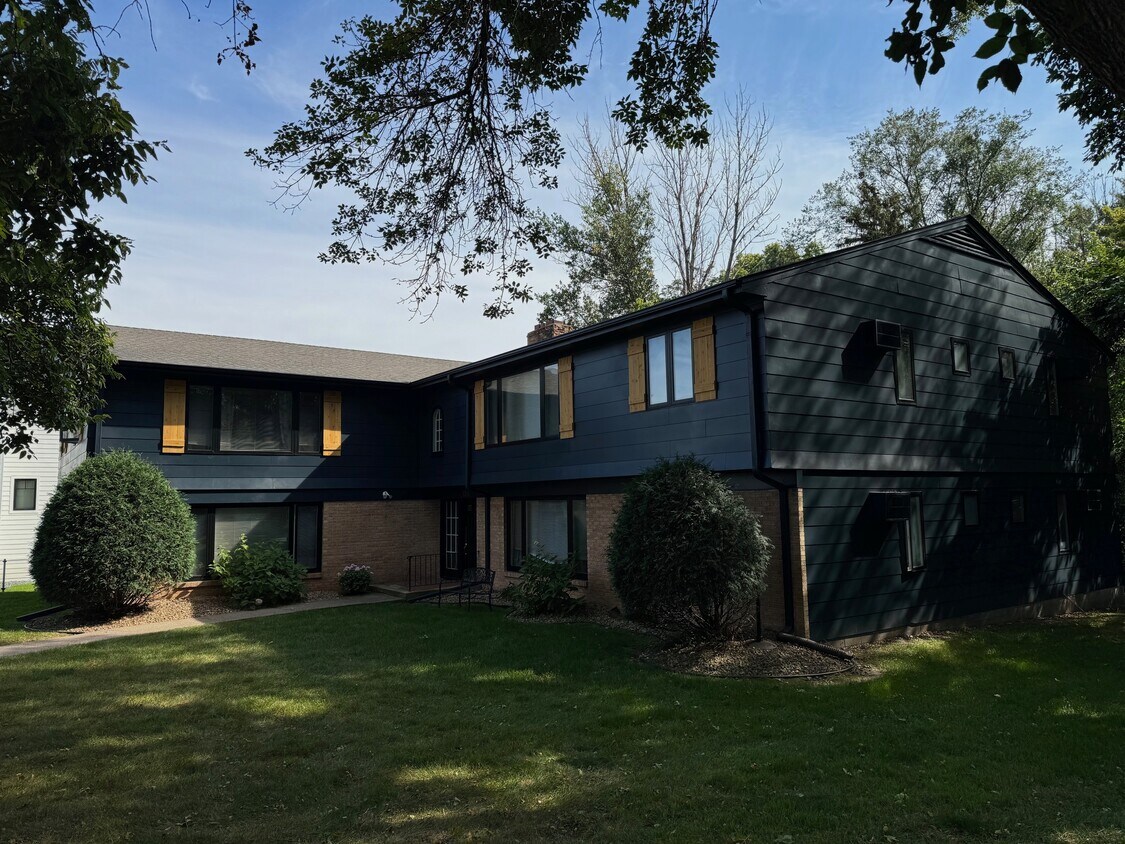 Foto del edificio - 190 Wayzata Blvd E