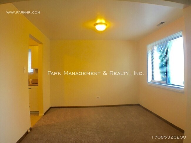 Building Photo - 2 Bedroom Condo - Calumet City