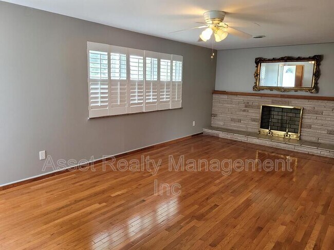 Foto del edificio - 505 Tedlo Ln