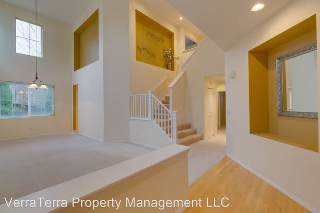 Building Photo - 4 br, 2.5 bath House - 24027 SE 12th Pl.