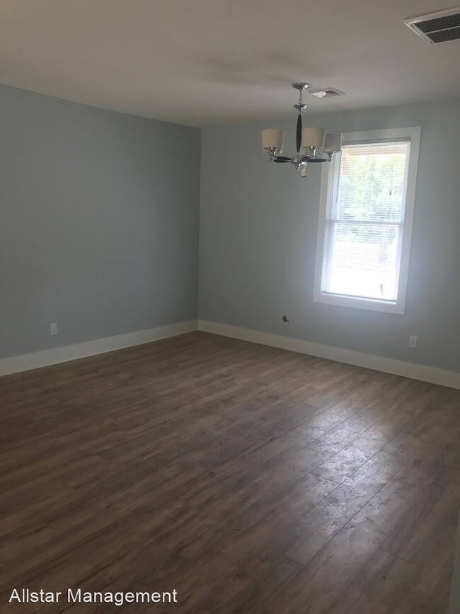 Building Photo - 2 br, 1 bath House - 4311 Apple Avenue Down