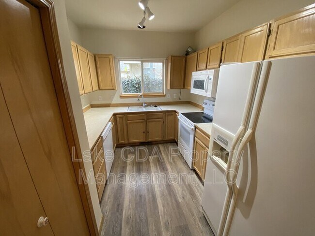 Foto del edificio - 1620 West Canfield Avenue