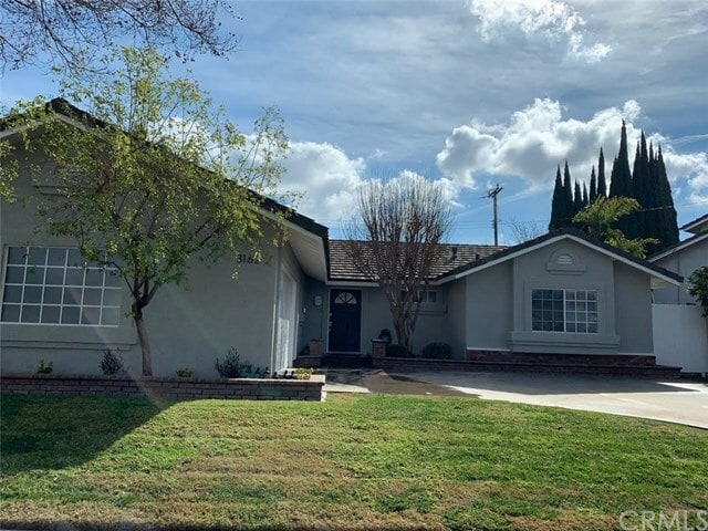 Building Photo - 3162 Oak Knoll Dr