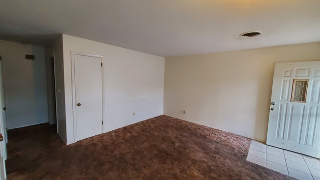 Foto del edificio - 2nd St Apartment