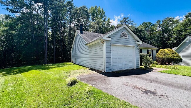 Building Photo - 13818 Faversham Ct