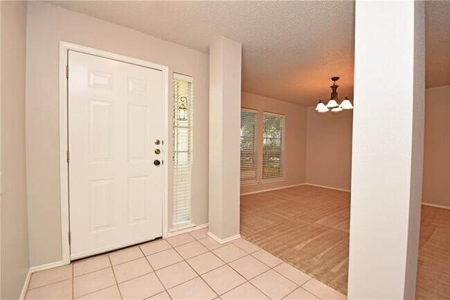 Foto del edificio - 7509 Napier Trail