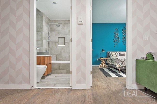 Foto del edificio - 129 Parkside Ave