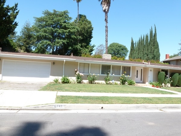 Building Photo - 4541 Collett Ave