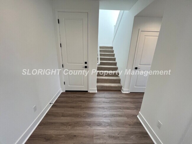 Foto del edificio - AVAILABLE JULY - Spacious Home in San Luis Ranch - 4 Bed / 3.5 Bath