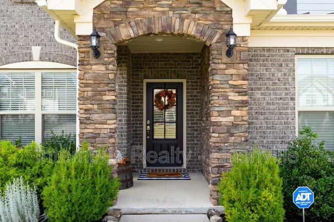 Photo - 1005 Maleventum Way House
