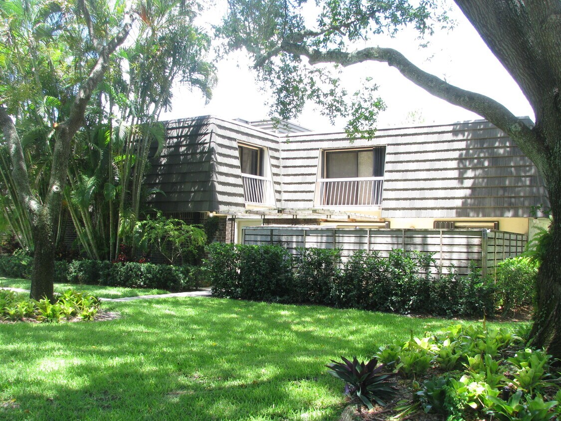 Primary Photo - 221 2nd Terrace