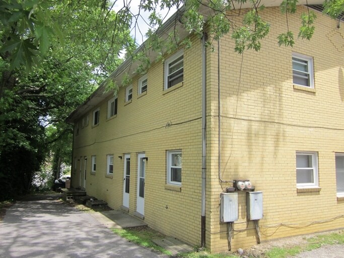 Building Photo - 713 Orchard St