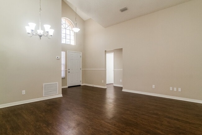 Building Photo - 1077 Brielle Ct