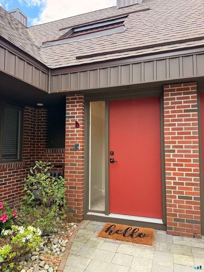 Building Photo - 132 Montoya Dr