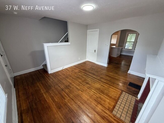 Building Photo - 37 W Neff Ave