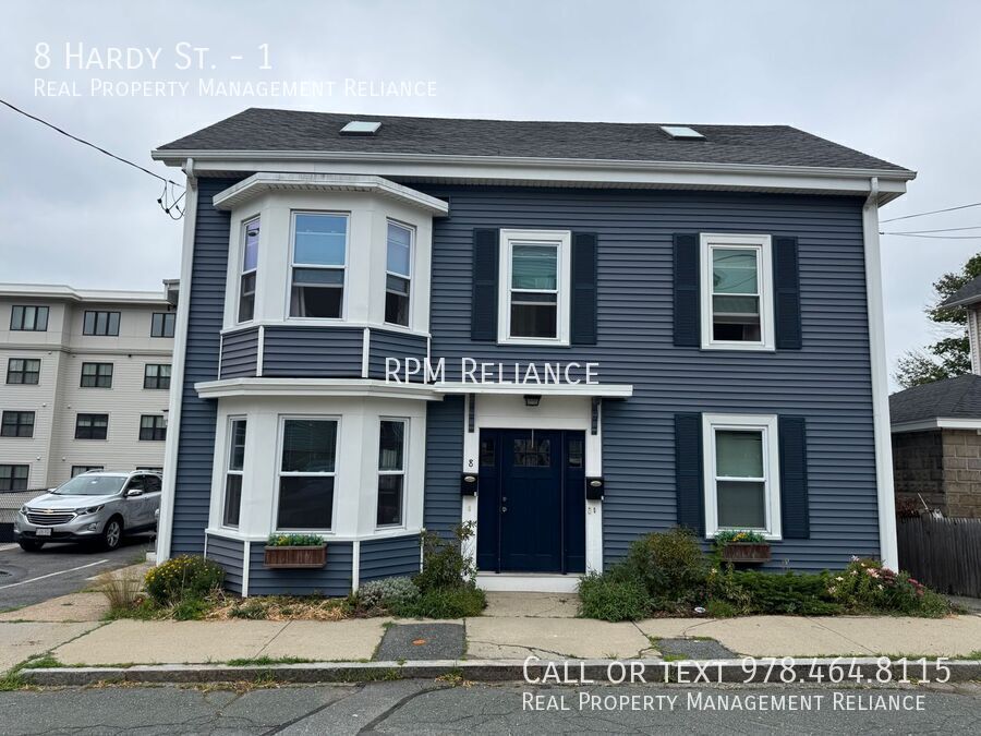 Primary Photo - 8 Hardy St