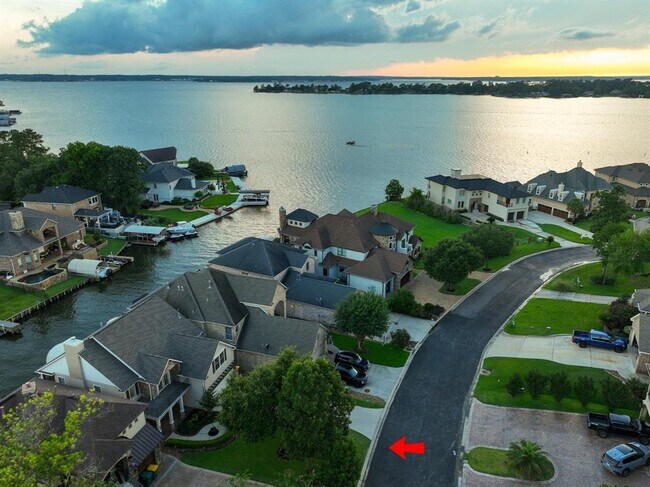 Building Photo - 12336 Pebble View Dr