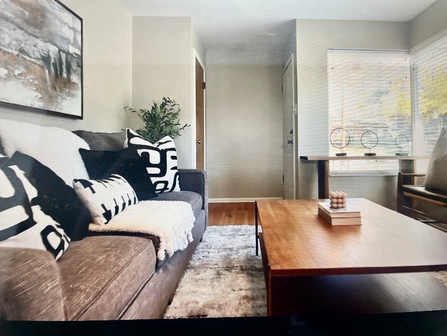 Building Photo - 2118 Browning Ave