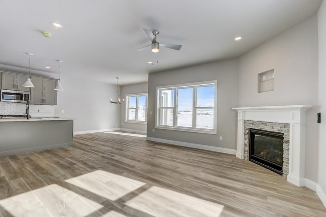 Building Photo - 6549 Pleasant Prairie Dr