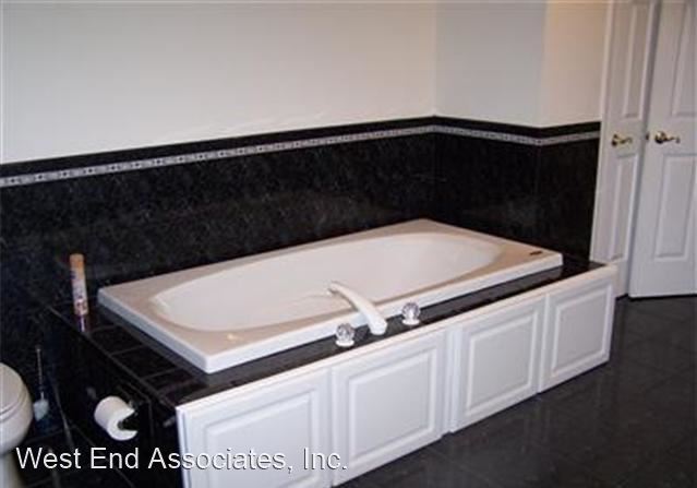 Foto del edificio - 4 br, 3.5 bath House - 2245 Overlook Court
