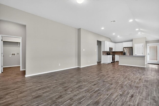 Building Photo - 128 Shugart St