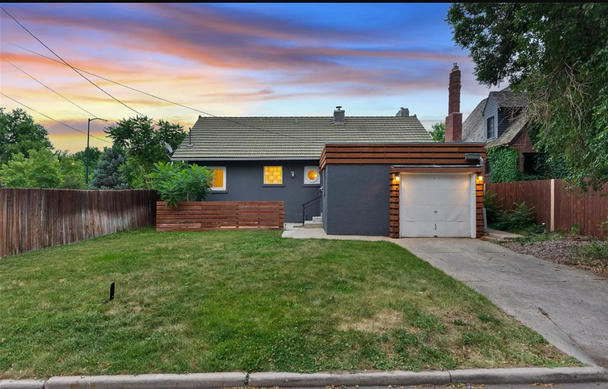 Primary Photo - Beautiful 2 Bed Home in Cherry Creek