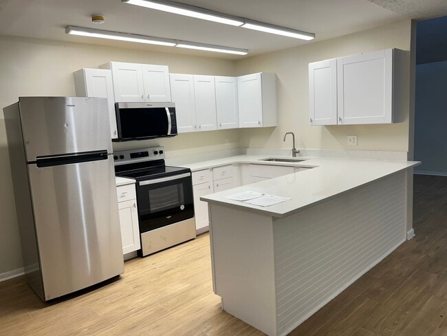 Building Photo - 3 bed 2 bath Townhouse in Winter Park!