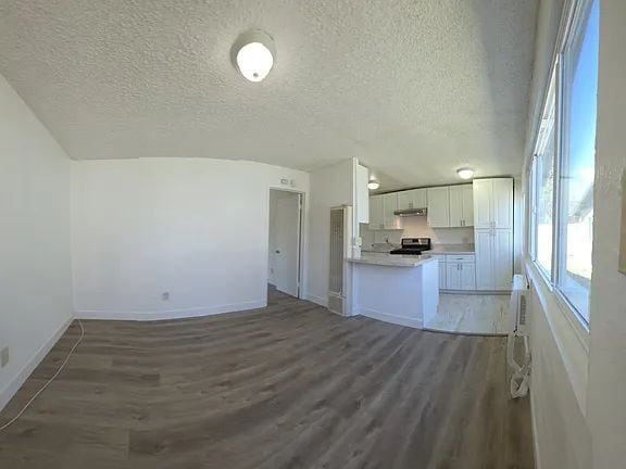 Building Photo - "Cozy 1-Bedroom Gem in San Bernardino – Perfect for Your Next Chapter!"
