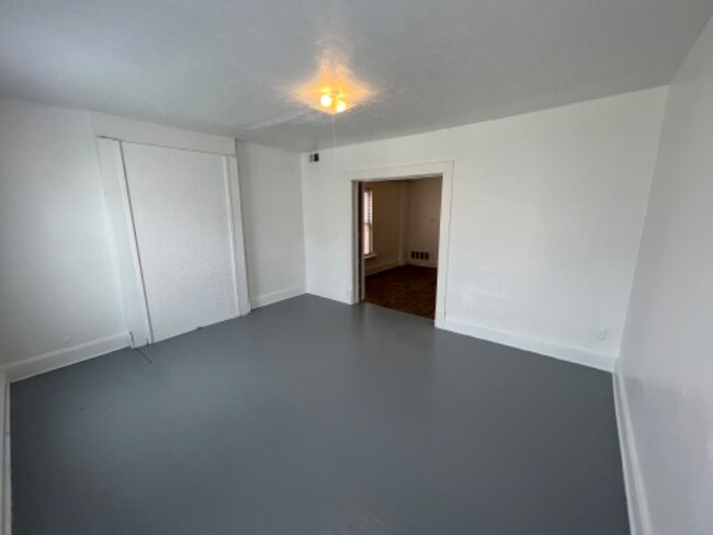 Foto del edificio - 2367 N High St