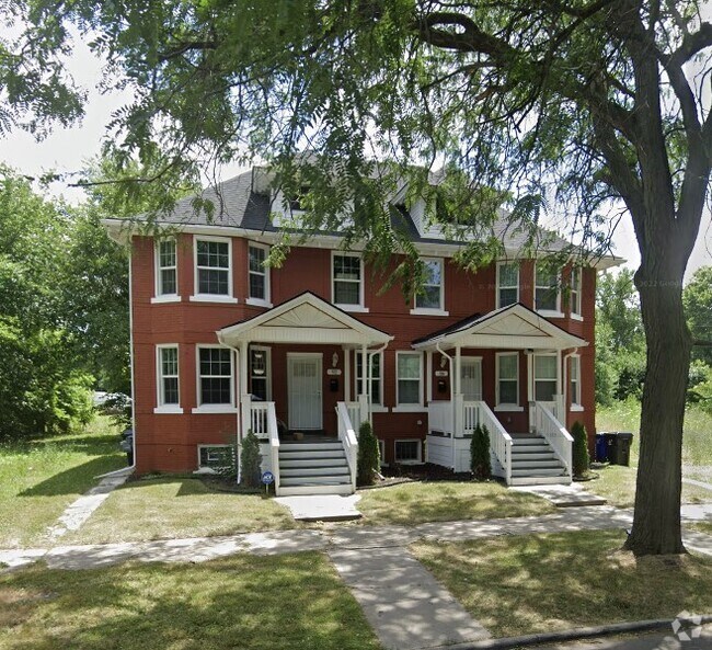 Building Photo - 86 Englewood St
