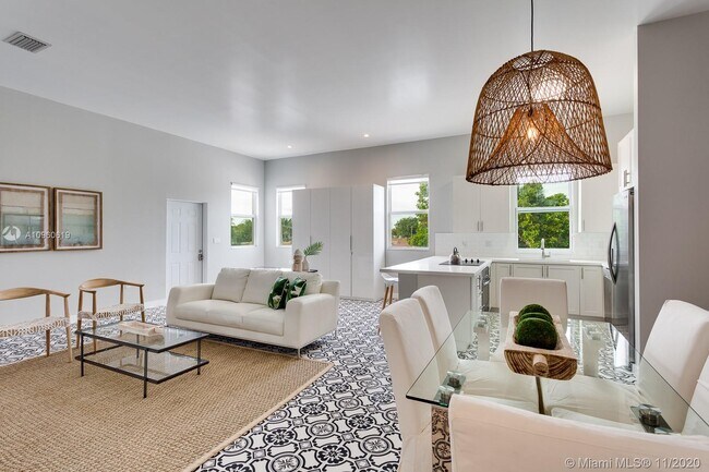 Foto del edificio - 1482 NW 46th St