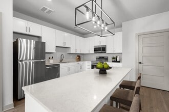Building Photo - Forest Edge Apartments