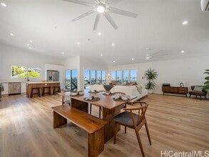 Building Photo - 3616 Sierra Dr