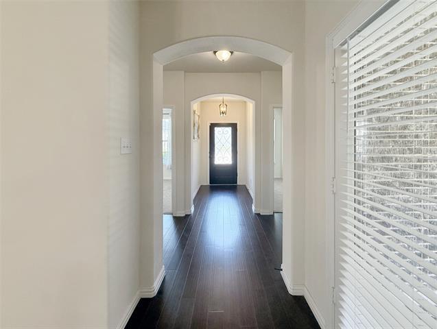 Building Photo - 2064 Barx Dr