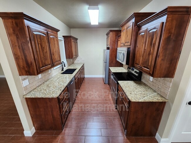 Foto del edificio - 1405 N Monte Vista St