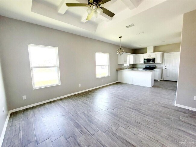 Foto del edificio - 12 12th St