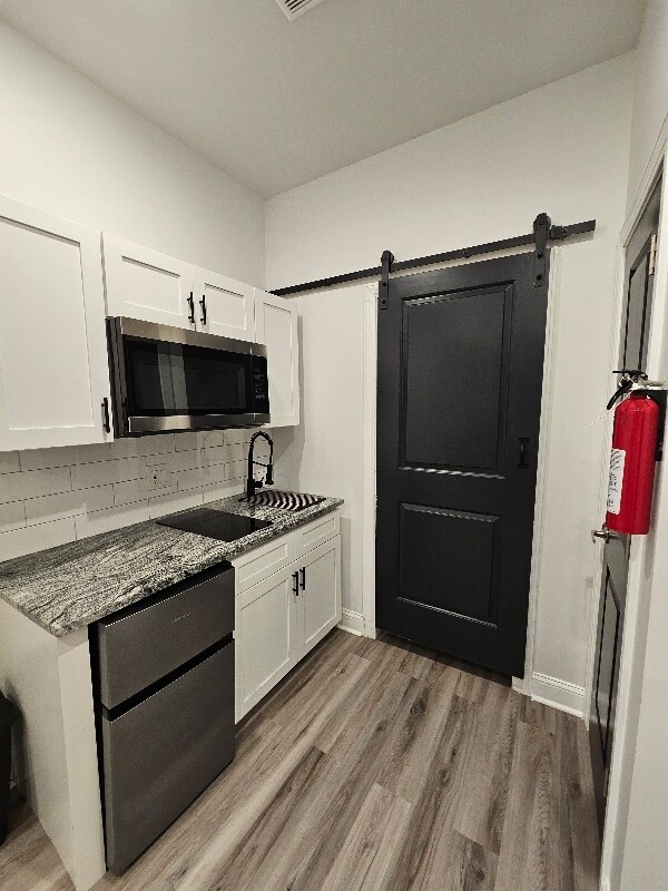 Foto del edificio - 6131 W Columbia Ave