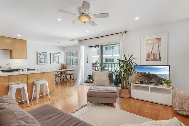 Sala de estar - 1720 Ardmore Ave